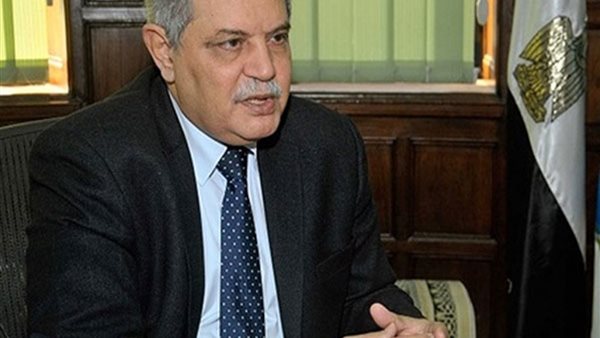  رئيس الشركة القابضة