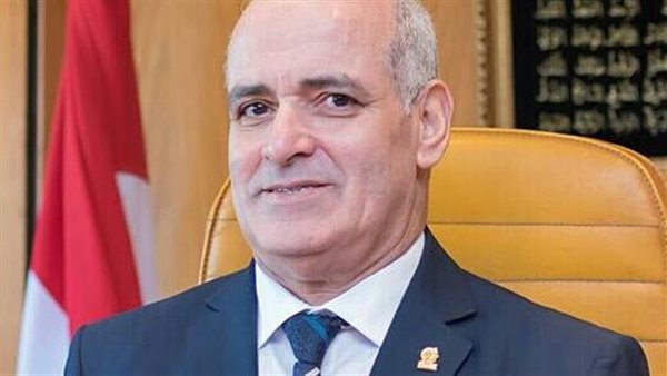 رئيس جامعة الفيوم