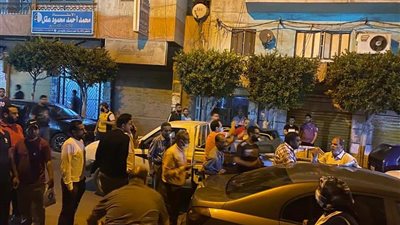 تشميع مقهى بوسط الإسكندرية خالف موعد الغلق وعرض مباراة الأهلي والزمالك