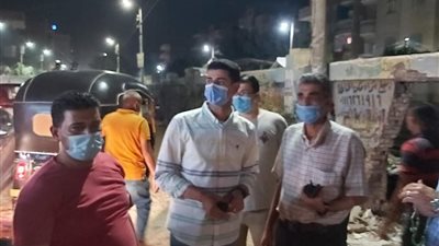 إغلاق 5 مقاهي وتحرير 12 محضر إشغال بحملة بشبين القناطر (صور) 