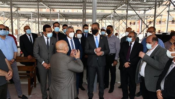 افتتاح أول مجمع مواقف