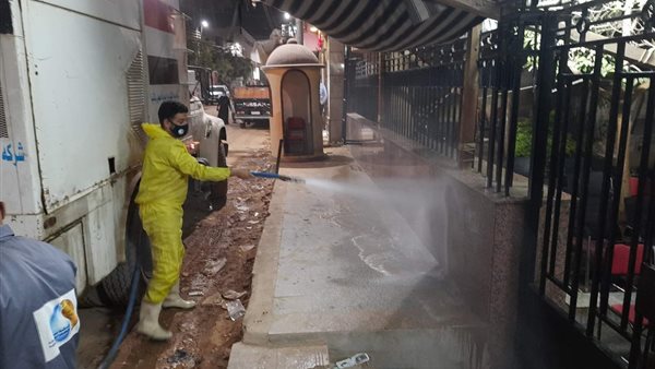 رش وتطهير الشوراع