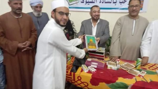 تكريم 170 من حفظة