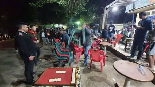 جانب من اغلاق الكافيهات