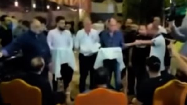 واقعة تقديم الكفن