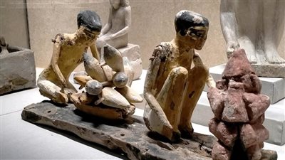  استفتاء على 3 تحف لاختيار 