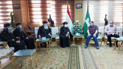 أسقف ميت غمر ودقادوس يزور محافظ الشرقية للتهنئة بعيد الفطر (صور)