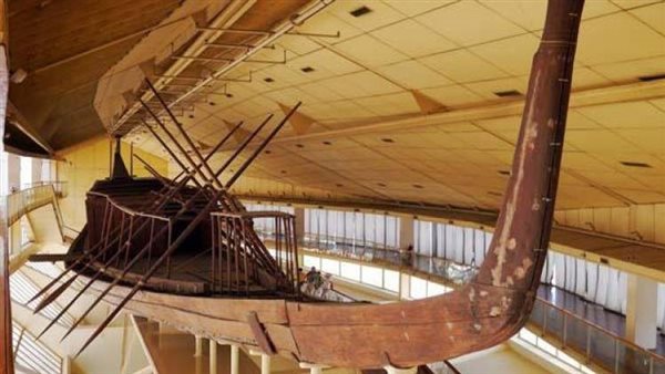 مركب خوفو الأولى