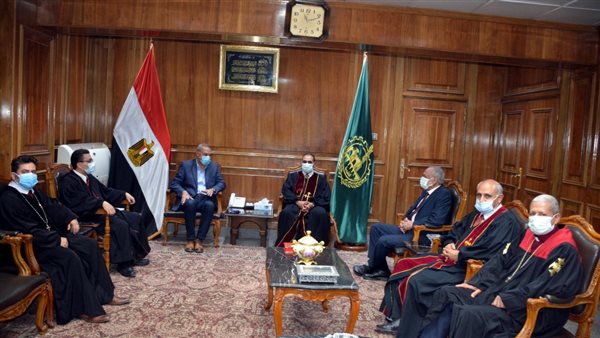 محافظ القليوبية يستقبل