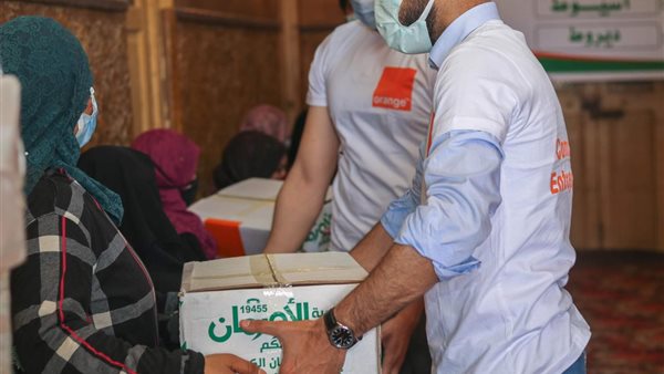 توزيع كراتين أغذية