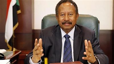 لوح بها أكثر من مرة.. هل يستقيل رئيس الوزراء السوداني؟ 