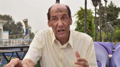 منير مكرم عن جنازة محمد ريحان: “ستكون عائلية بسبب كورونا”