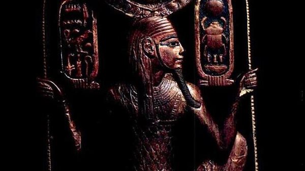 غطاء مرآة الملك توت