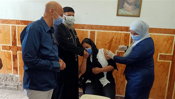 نطعيم المواطنين بلقاح