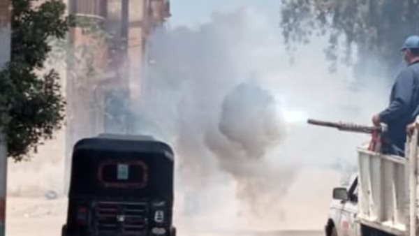 رش وتطهير الشوراع