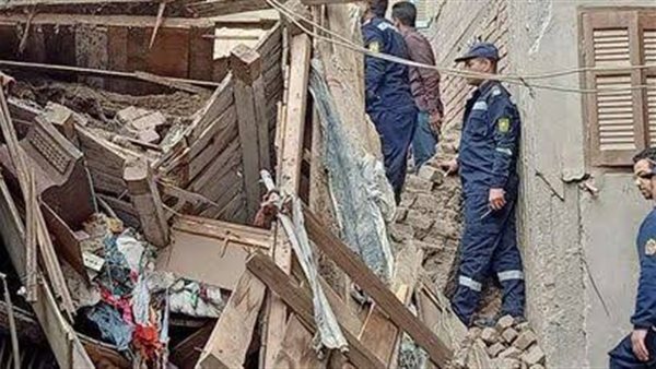 انهيار سقف منزل