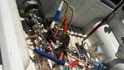 مصادرة 20 شيشة خلال حملة على المقاهي بمدينة الأقصر (صور)