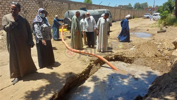 إصلاح خط المياه 