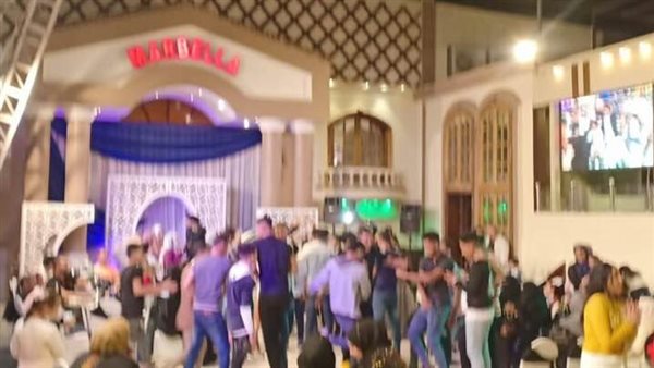 تغريم أصحاب قاعة