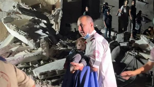 إنقاذ طفل من تحت