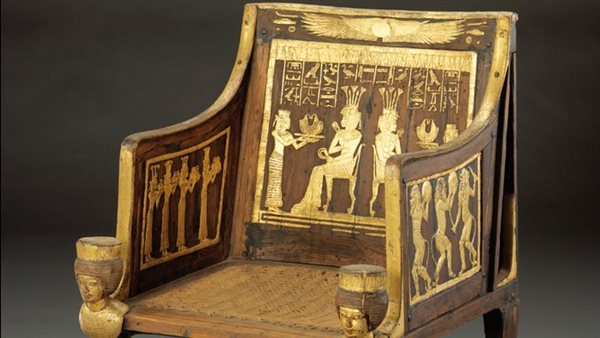  كرسي مذهب للأميرة