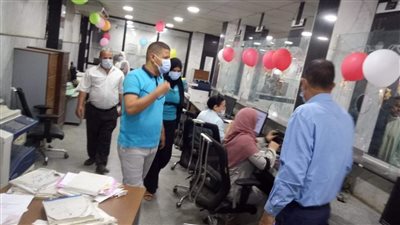 محليات المنوفية تستقبل المواطنين بهدايا في أول يوم عمل عقب إجازة العيد