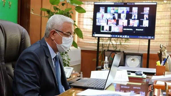 اجتماع رئيس جامعة