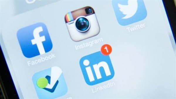  وسائل التواصل الاجتماعي