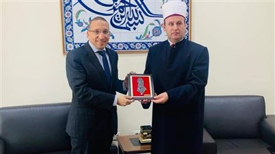 سفير مصر بتيرانا يبحث سبل تعزيز العلاقات بين الأزهر الشريف والمشيخة الإسلامية بألبانيا