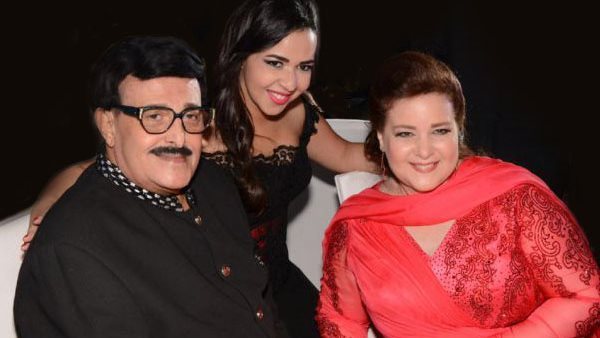 سمير غانم مع عائلته