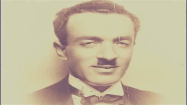 الصحفى والأديب محمد