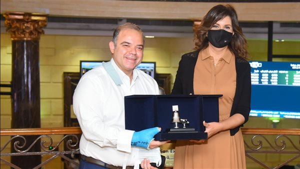 وزيرة الهجرة مع رئيس