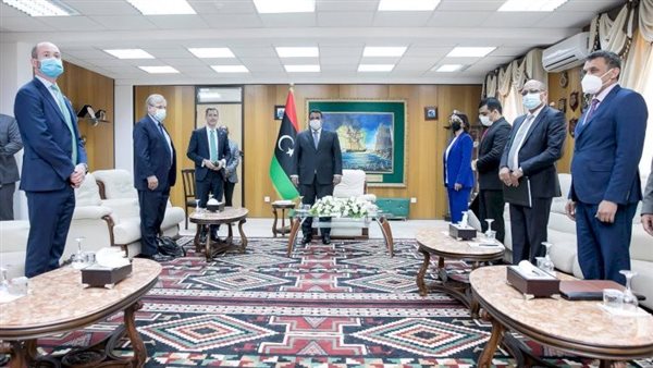 المنفي يستقبل وفدا