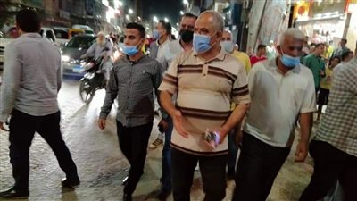 تحرير 8 محاضر غلق للمحلات المخالفة و10 غرامات لعدم ارتداء الكمامة بالمنوفية