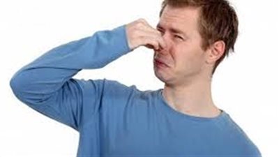 منها مايخرج من الفم ومنها العرق.. تعرف علي سبب الروائح التي تصدر من الإنسان