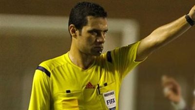 على رأسهم البنا وإبراهيم نور الدين.. فيفا يعتمد القائمة الدولية للحكام