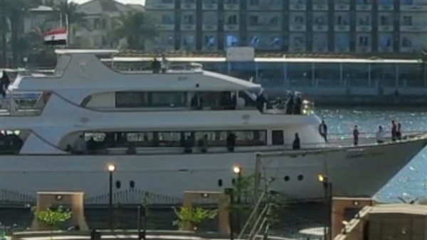 رئيس الوزراء يفتتح