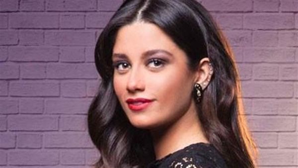 الفنانة اللبنانية