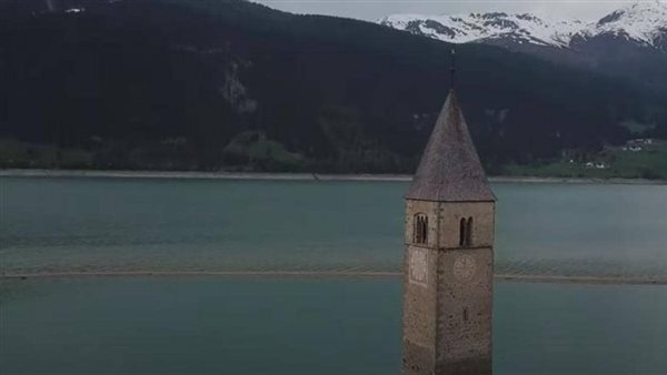 ظهور قرية إيطالية