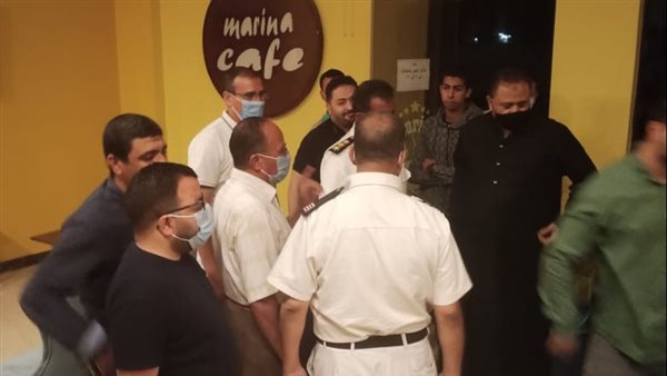 غلق مقاهي مخالفة