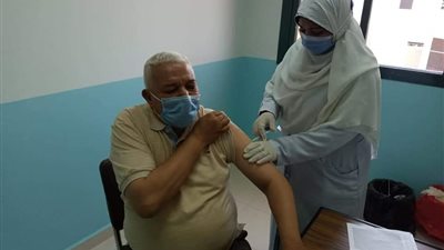 نكشف سبب تجاهل تخصيص مركز لتلقي لقاح كورونا بالوقف في قنا 