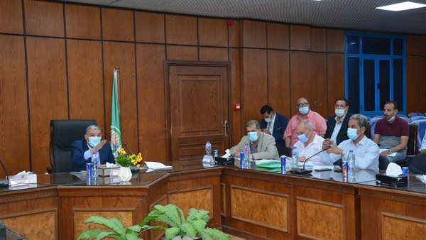 اجتماع محافظ المنيا