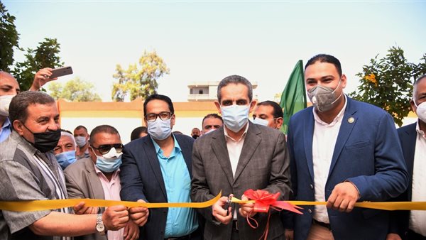 محافظ الغربية يفتتح