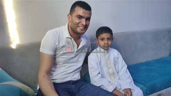 الطفل عبد الله ومراسل