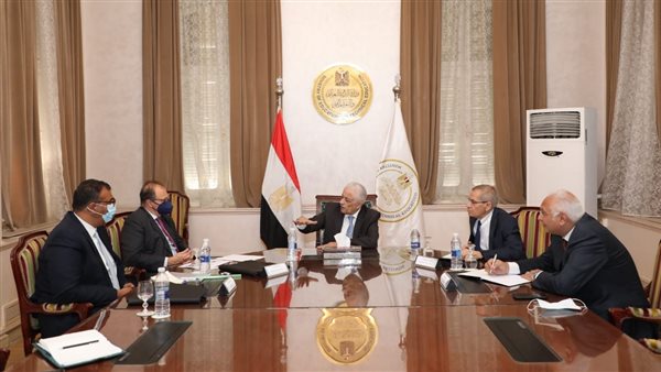 اجتماع وزير التربية