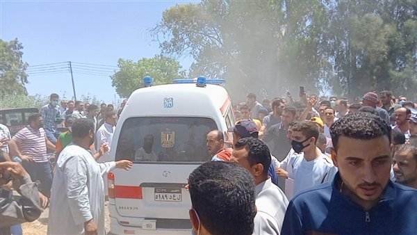 جانب من تشييع الجثمان