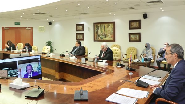 وزير الاتصالات 