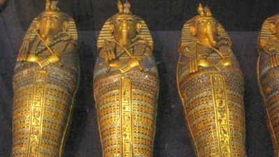 كيف تفرق بين التماثيل الآثرية الذهبية والمقلدة