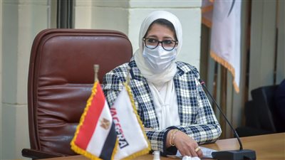 هالة زايد تستعرض جهود الوزارة للنهوض بالتعليم الطبي المهني مع 