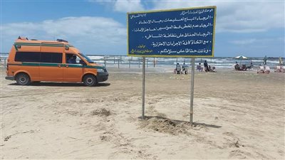 محافظ دمياط تشدد على تطبيق الإجراءات الاحترازية والوقائية بالشواطئ